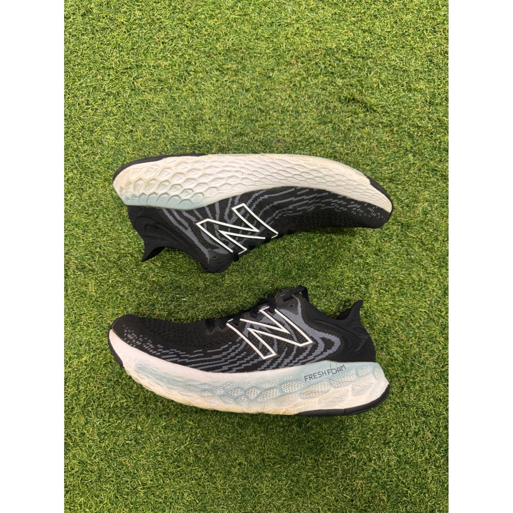 New Balance Black and White Women’s Running Sneakers